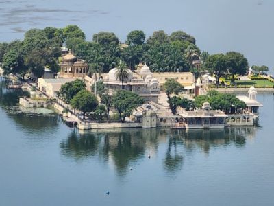 Jagmandir Island Palace